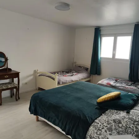 Des Hallais Holiday home *