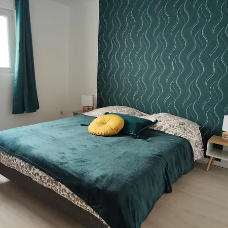 Holiday home Des Hallais *